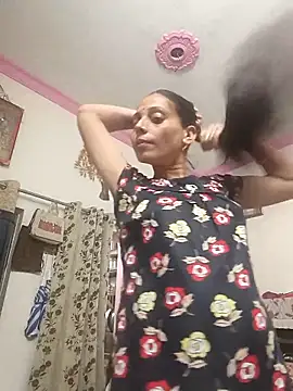 Neha-Singh2 网络视讯表演