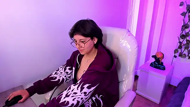 Nathaly_ds – Naživo XXX chat