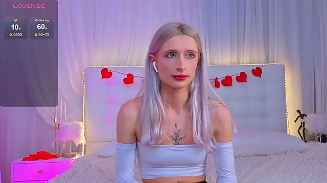 Chat XXX en directo de Monica_Leen