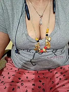 negatamil Adlı Modelin Canlı XXX Sohbeti