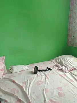 Amarantha25 Adlı Modelin Canlı XXX Sohbeti