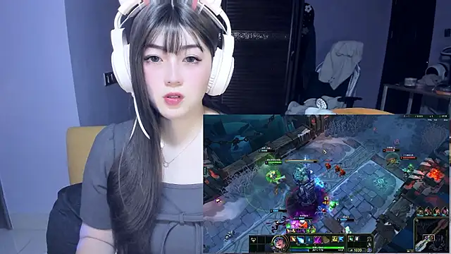 yuki3366 Adlı Modelin Canlı XXX Sohbeti