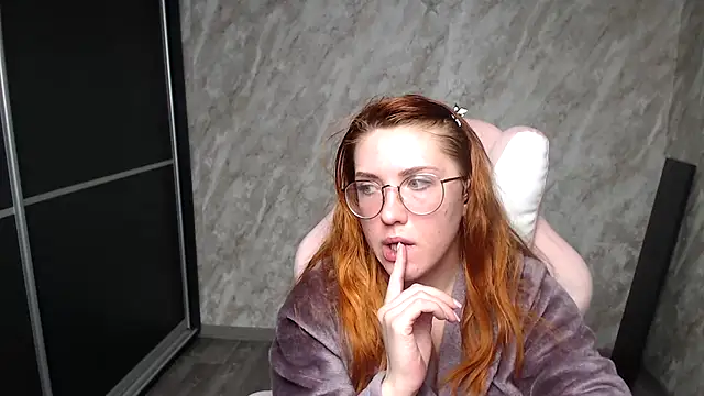 แชท XXX สดของ Reginasmilee