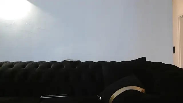 Chatroom XXX en direct de Vaiana-Vamp