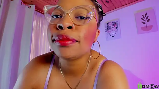 Lauraricci__のライブXXXチャット