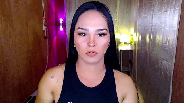 XXX chat uživo modela Fille_itou