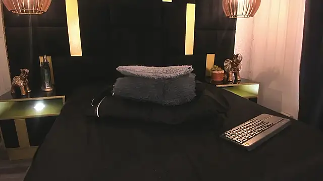 Chat +18 de Lucio__Fox ao vivo