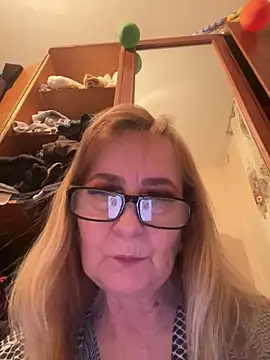 Irina2909@xh webcam show