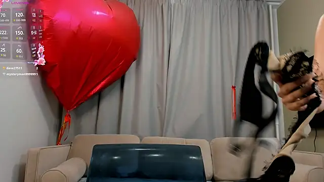 TaiteFairfield 现场XXX聊天