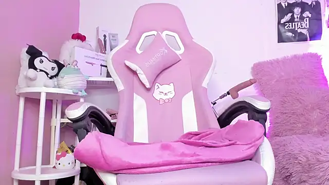 Chat +18 de Sachi_Meow ao vivo