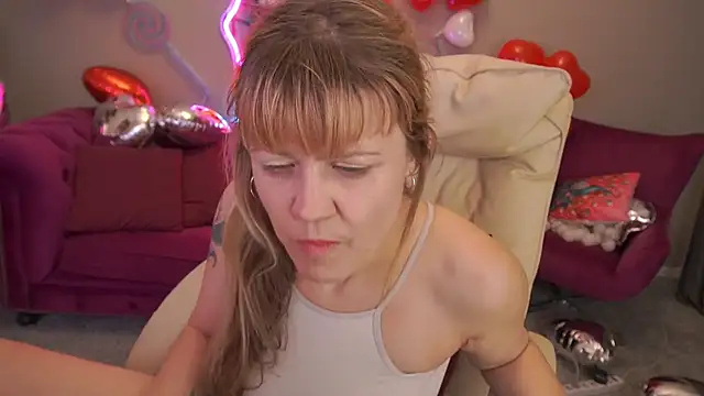 แชท XXX สดของ BellaLaPetit