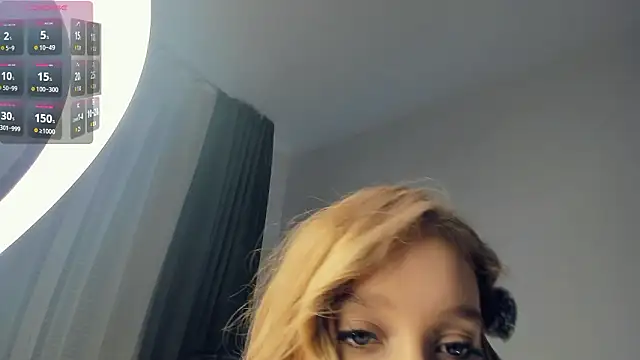 Chatroom XXX en direct de SerrenaAa