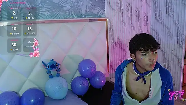 XXX chat uživo modela osamu_tay