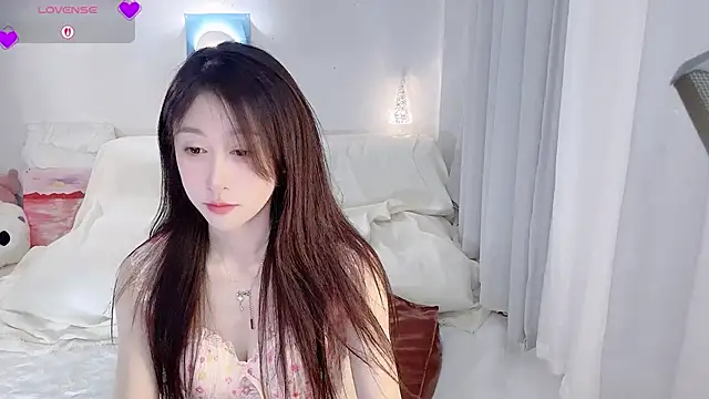 Fayebae_11 live XXX chat