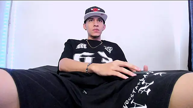 Samuel_Suarez Live XXX-Chat