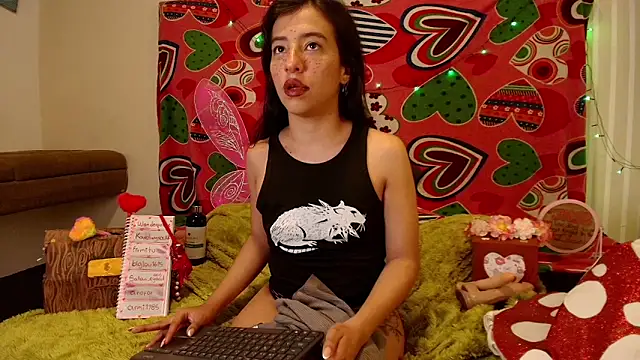 LittlePeach_ – Live XXX-chat