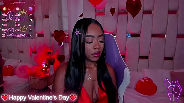 mia_schwarz Adlı Modelin Canlı XXX Sohbeti