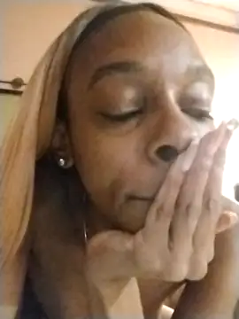 Jasmine_FullsShine – Live XXX-chat