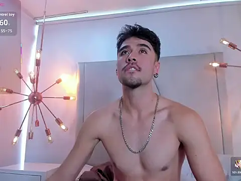 BrunoTurnerr élő XXX-chatje