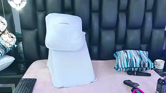 Sembang XXX Secara Langsung DahianaMoss