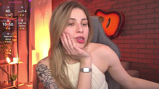 EllieCutes' Live XXX Chat