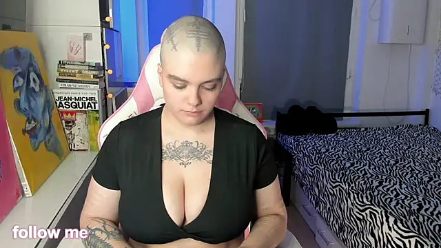 enigmastellaのライブXXXチャット