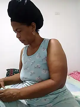 Pokazy przed kamerką – IIv0ryN0IIReX-XX