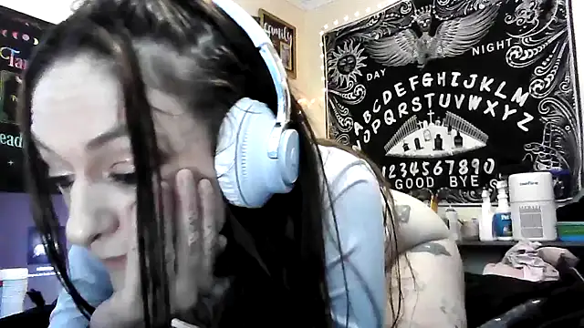 Etherealgoddess222's Webcam Show