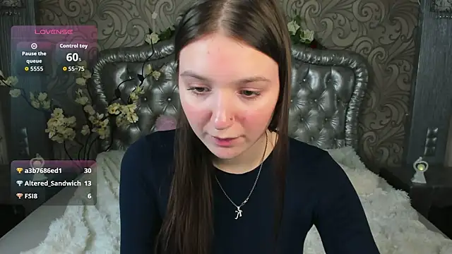 Raven_Crowe's Live XXX Chat