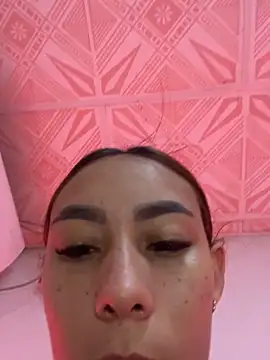 Show modela Little-Engel na web-kameri