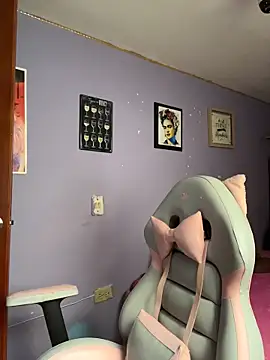 charlotte_stevenss_'s Live XXX Chat