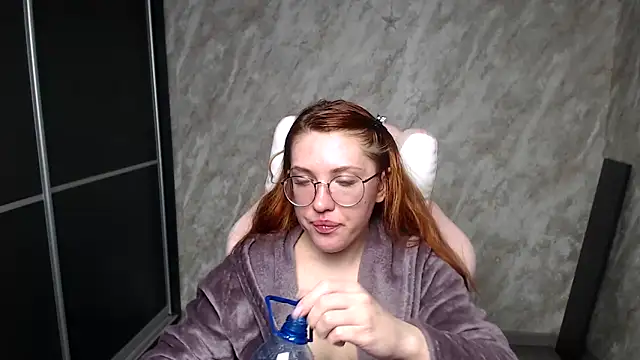 Reginasmilee Chat XXX live