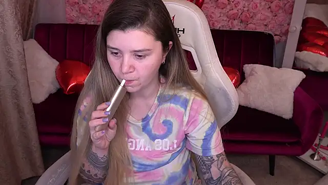 Chatroom XXX en direct de AmellyMilly