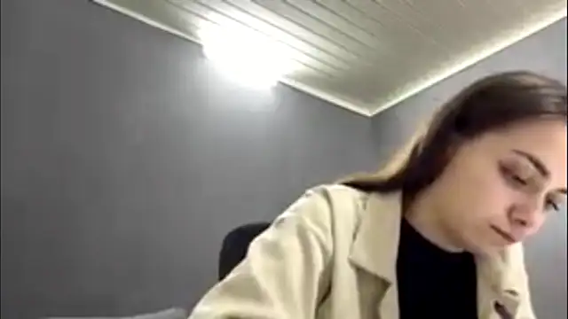 Онлайн чат XXX SarahHeadly