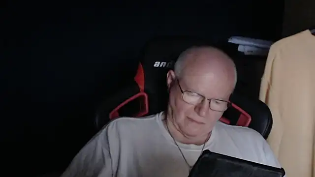 Онлайн чат XXX lonely_peter