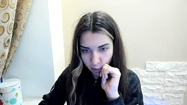 دردشة Summmmersky الجنسية المباشرة