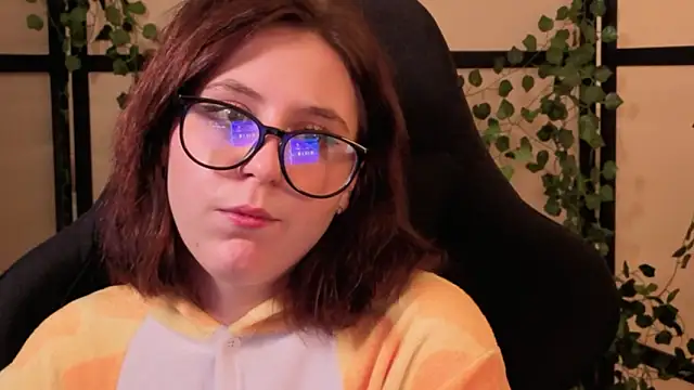 Chat XXX en directo de Diana_Flower