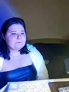 Онлайн чат XXX AngelKiras