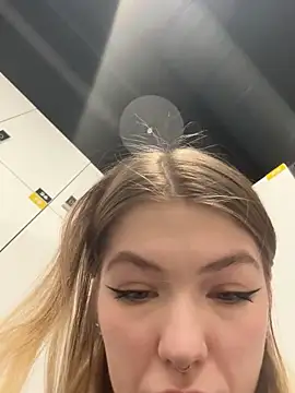 Mia_Star69 Live XXX-chat