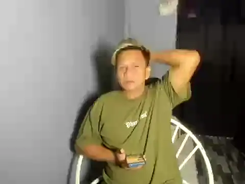 Clark_Asian Pertunjukan Webcam