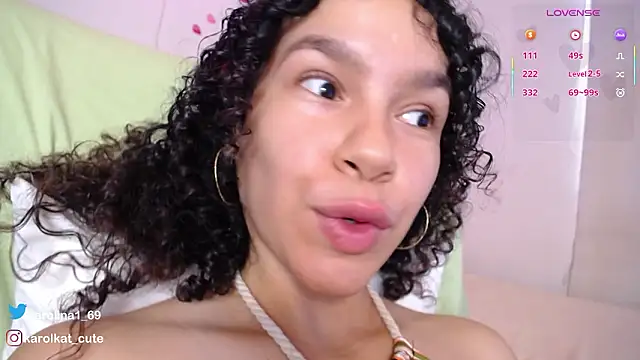 Chatroom XXX en direct de Karolina_1