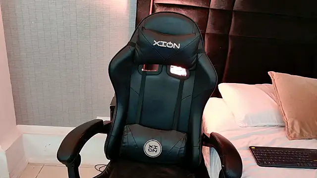 EllaEvanz Obrolan Langsung XXX