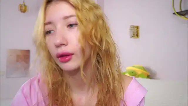 SunnivaCovil 라이브 XXX 채팅