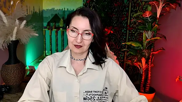 UnaTerra Adlı Modelin Canlı XXX Sohbeti