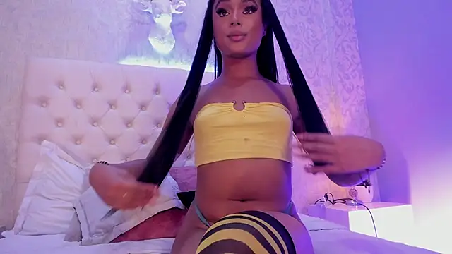 Anyeliin_miller Show in webcam