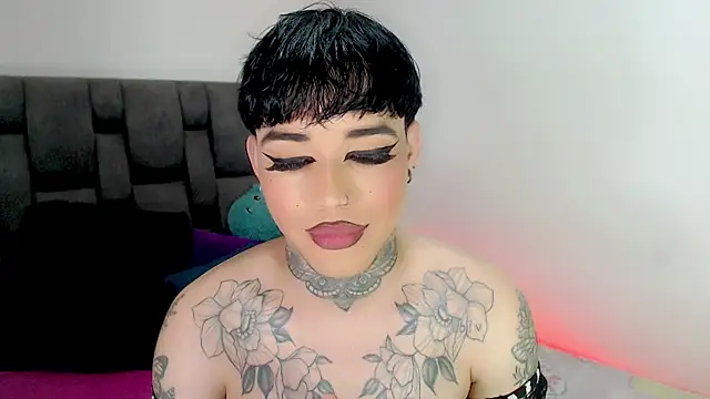 Show modela little_star_porn na web-kameri