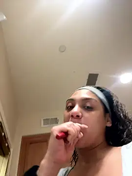 mariaesmeralda 现场XXX聊天