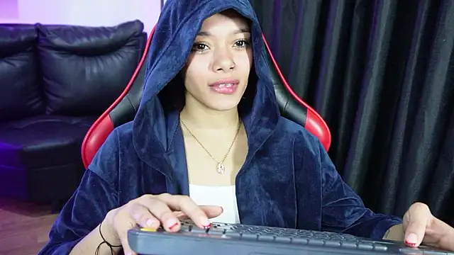 sara_sharma_: онлайн-секс-чат