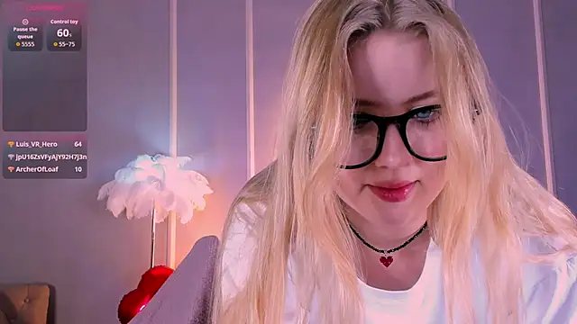 Kelly__White live XXX chat