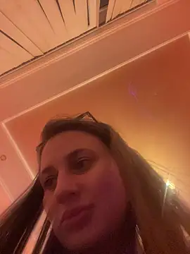 Flossy_Vettie 现场XXX聊天